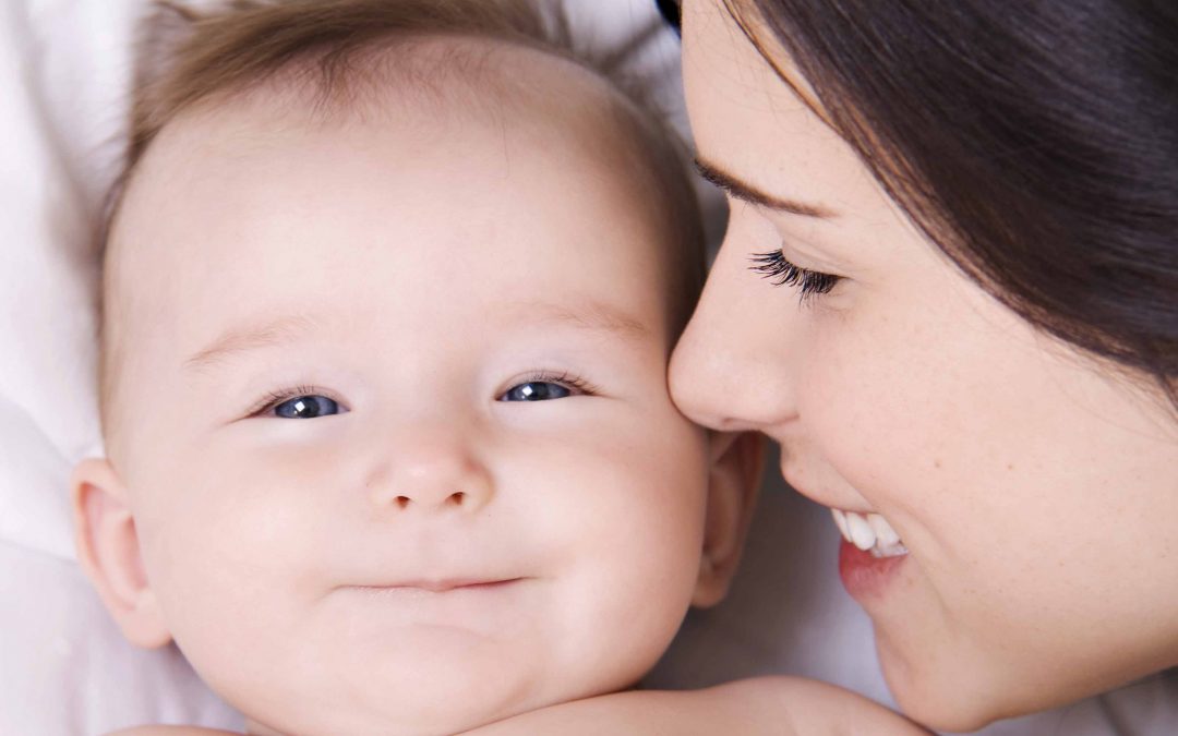 Estudio revela que la maternidad empodera a las mujeres y las ayuda a definir su identidad