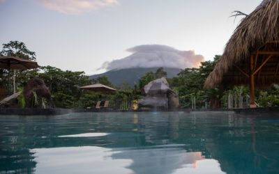 Bañarse en aguas termales: bienestar y lujo para sus sentidos