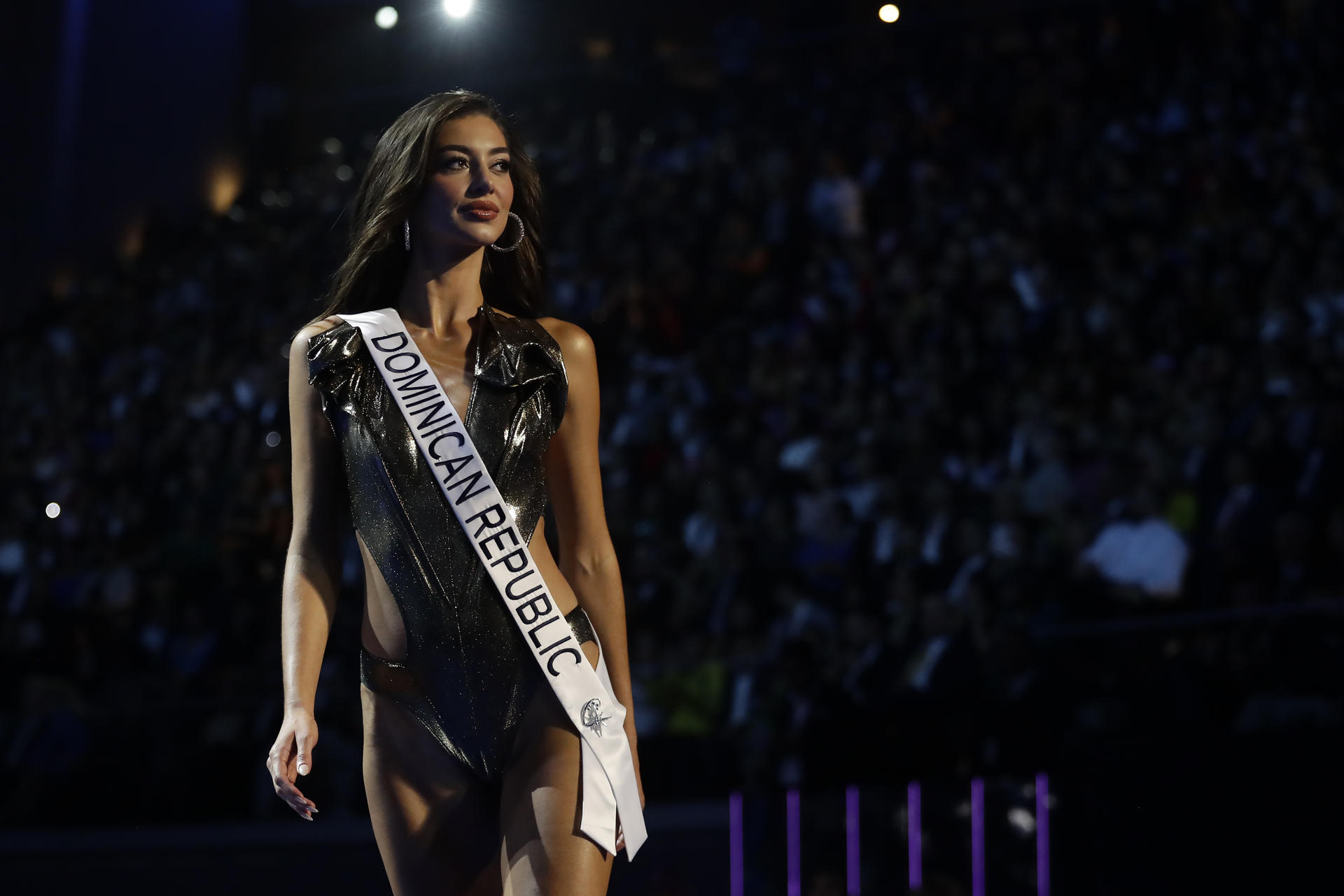 Aspirantes A Miss Universo Compiten En Las Preliminares En El Salvador Revista Mj