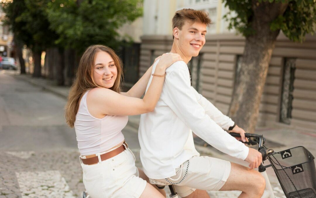 ¿Cómo sobrellevar las relaciones de pareja o noviazgo en los adolescentes?