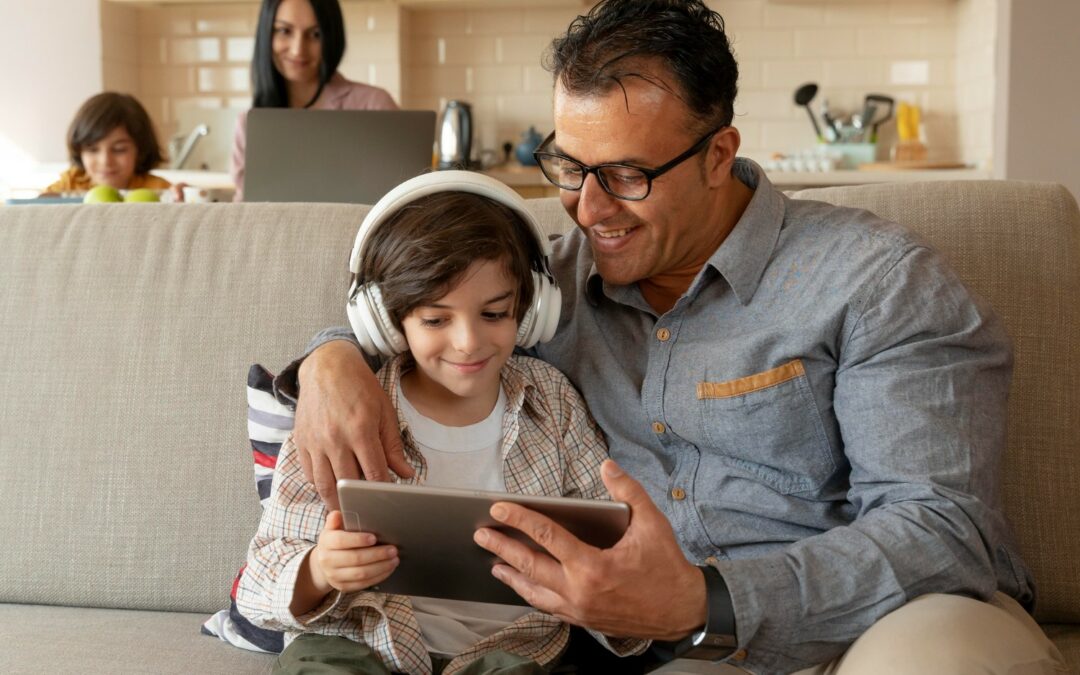 Cómo proteger el celular de tus hijos de las apps espía