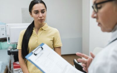 Estudio descubre que mujeres de mediana edad con síntomas de menopausia no buscan atención médica