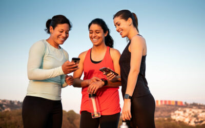 ¿Qué cinco hábitos pueden ayudar a las mujeres a sentirse más fuertes y con más energía cada día?